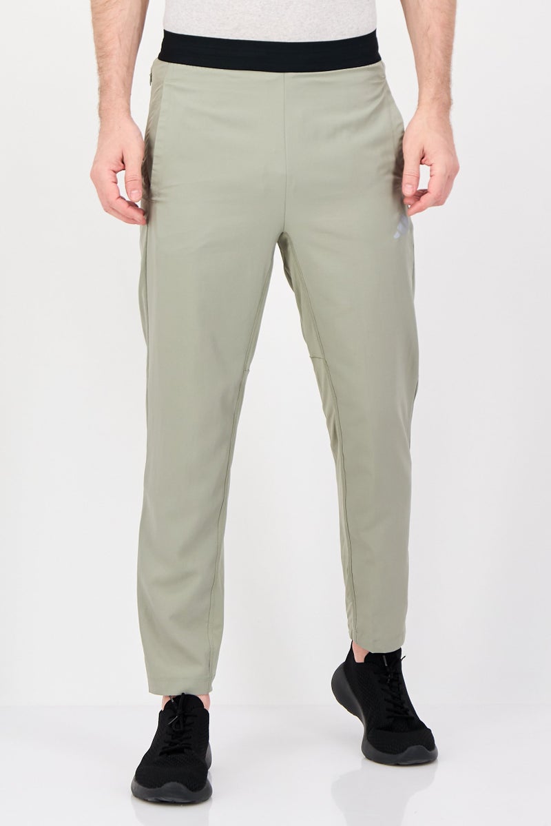 Adidas سروال رياضي للرجال بشعار العلامة التجارية، رمادي - Image 1